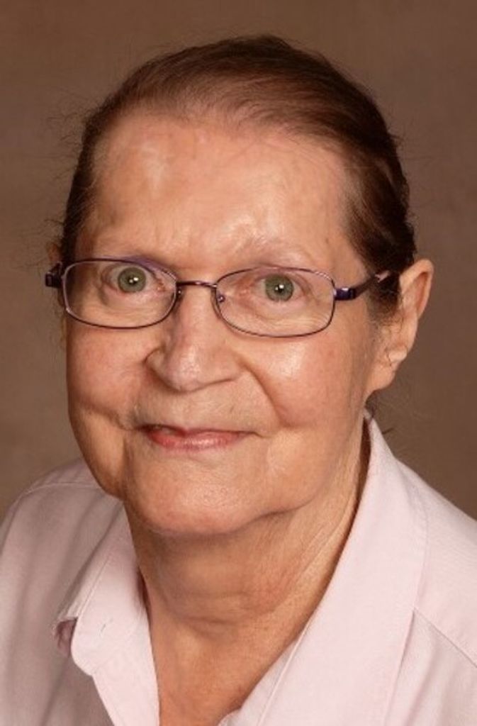 Mary Patricia Loomis Profile Photo