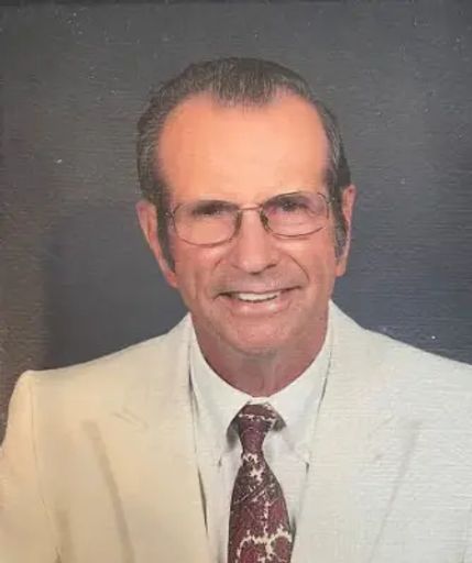 Robin Root Profile Photo