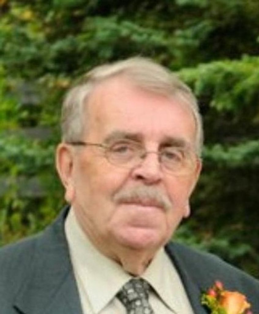 Bertram Squires Profile Photo