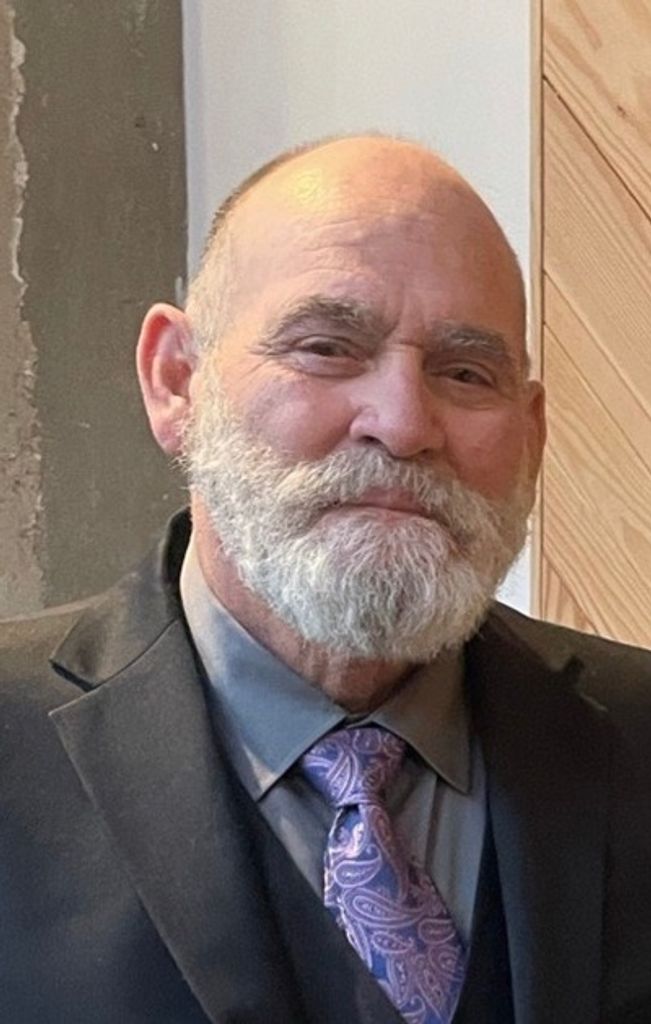 Oscar Corona Profile Photo