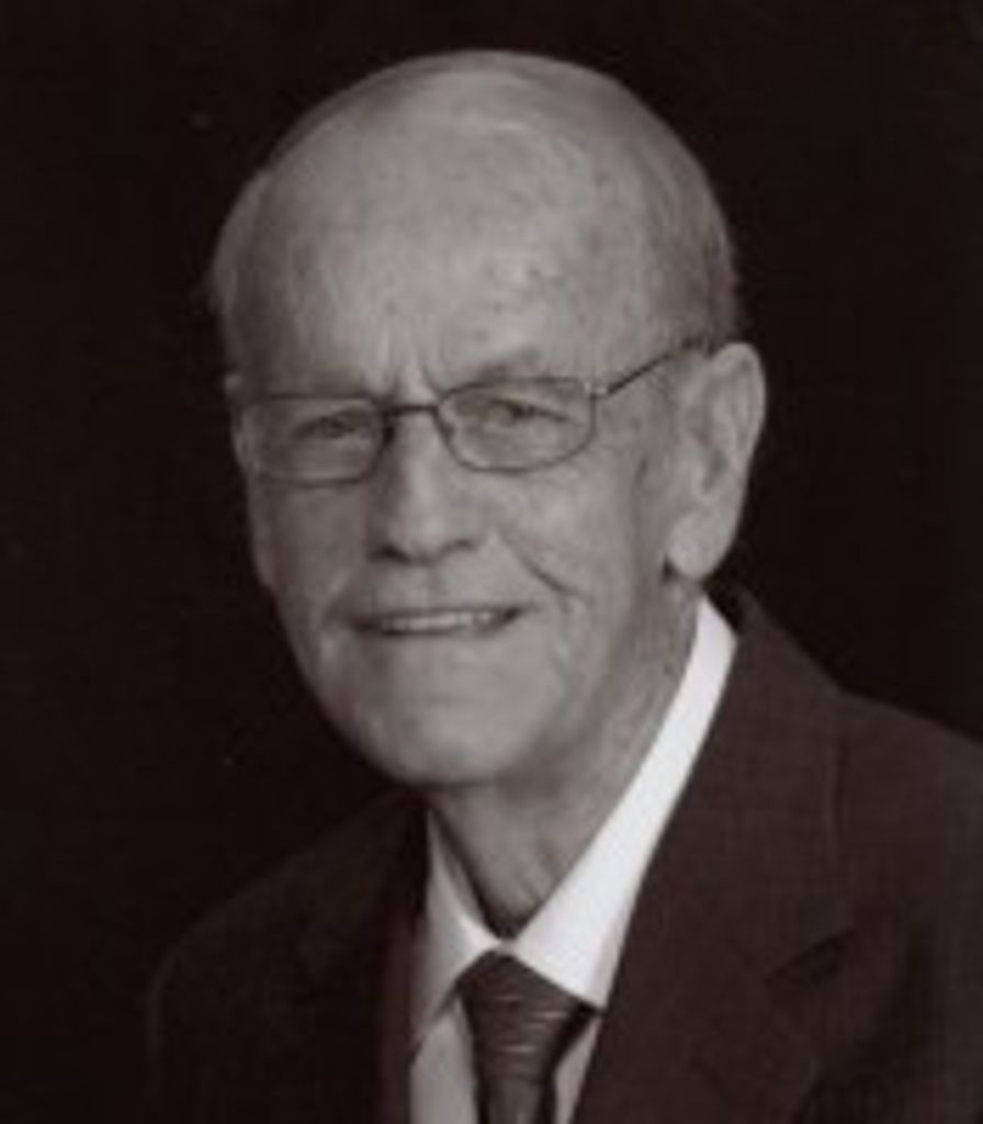 Mr.  Ted Maxton Bunce,, 77  Sr.