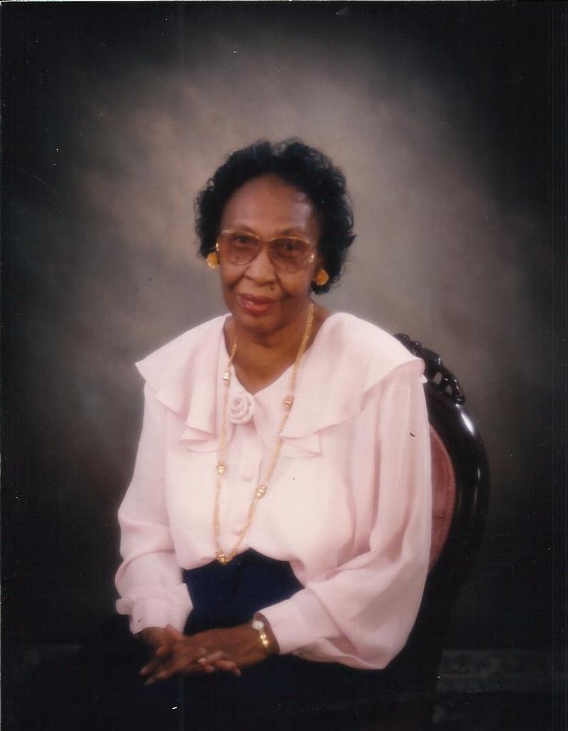Mrs.  Doris Thomas