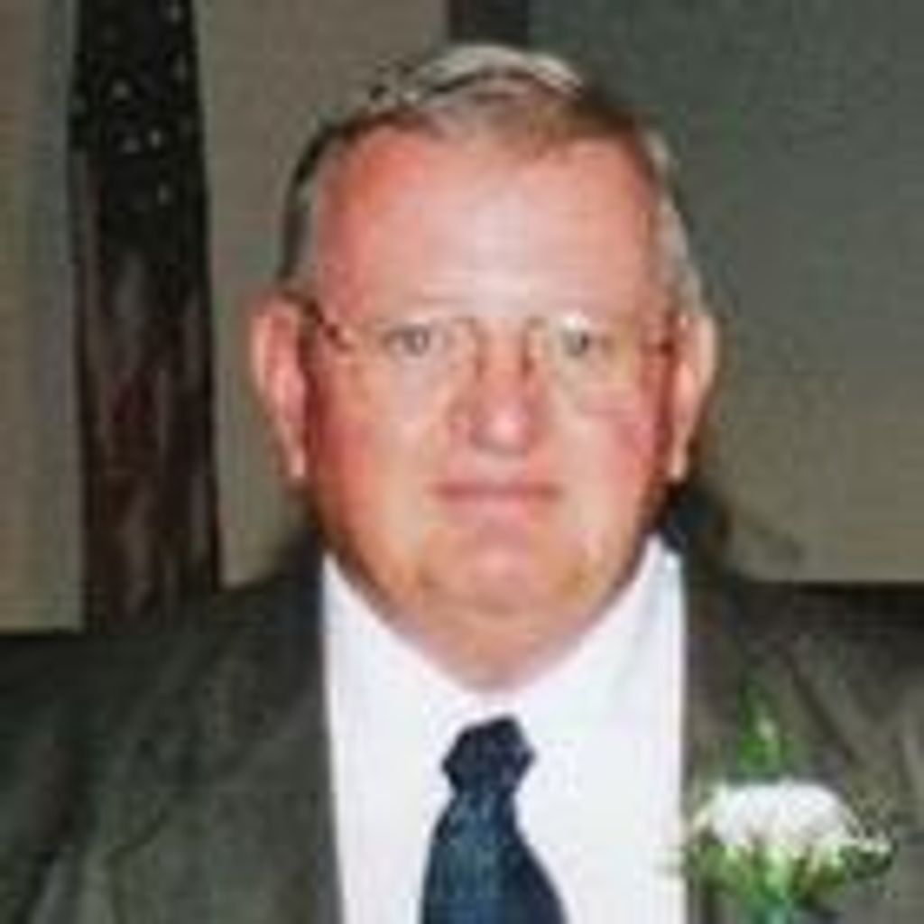 Lee C Pullman
