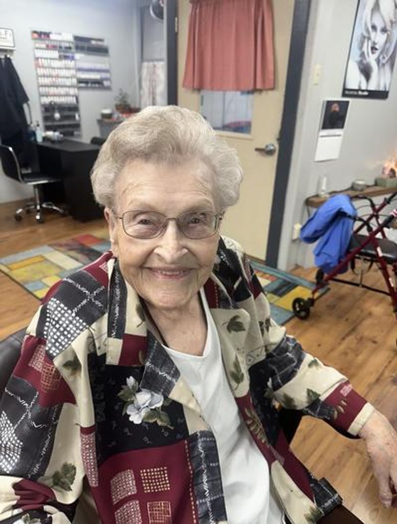 Catherine Seyfert Profile Photo