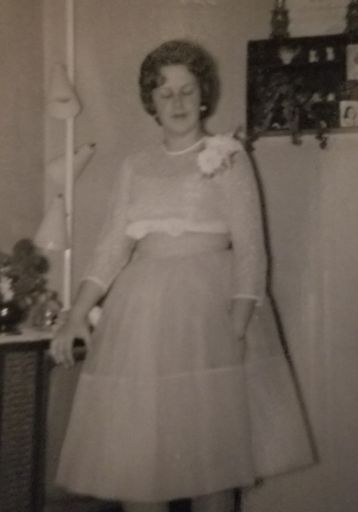 Evelyn Earlene (Smith)  Van Wey photo gallery thumbnail 9 of 28