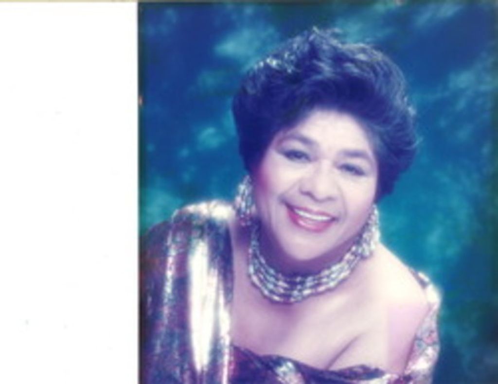 Candelaria Flores