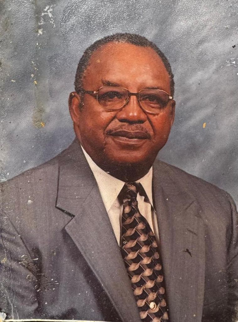 Earl Roundtree, Sr. Profile Photo