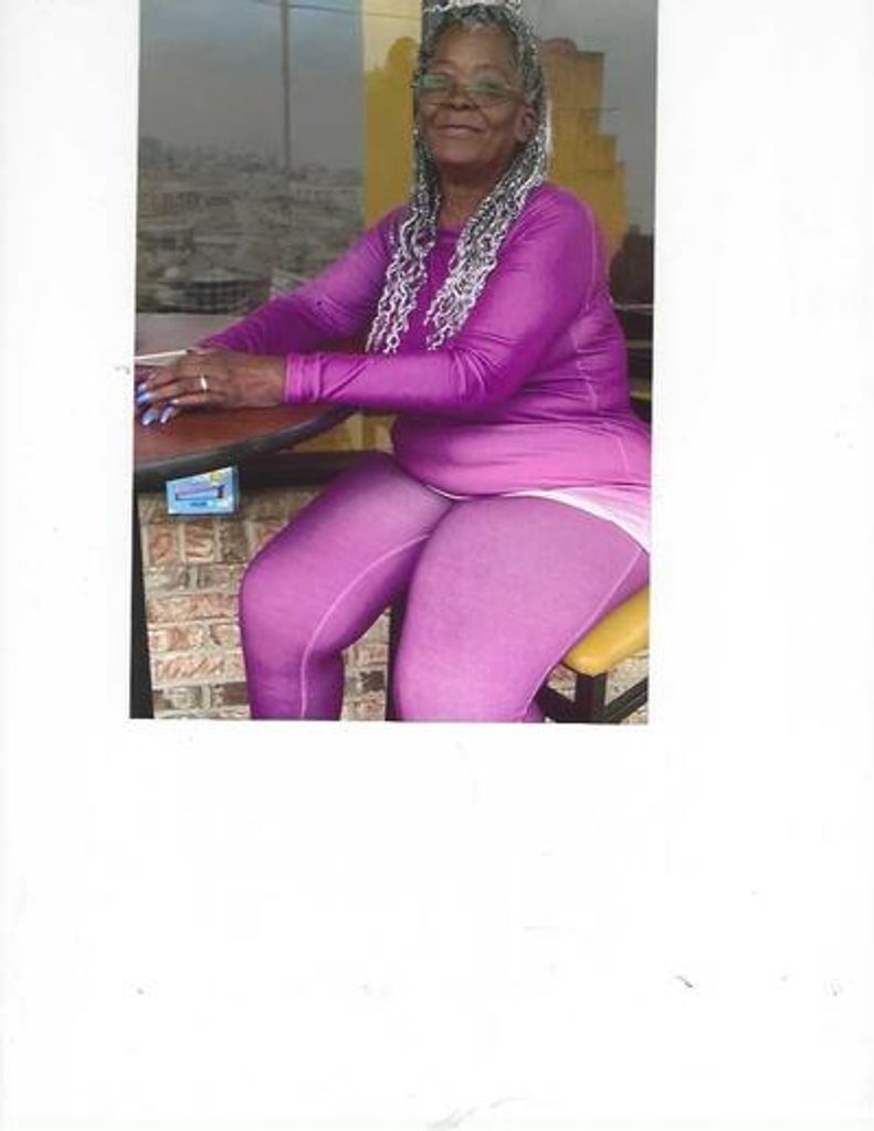 Gloria Moore Profile Photo