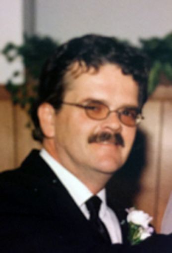 Stephen Stiles photo gallery thumbnail 1 of 1