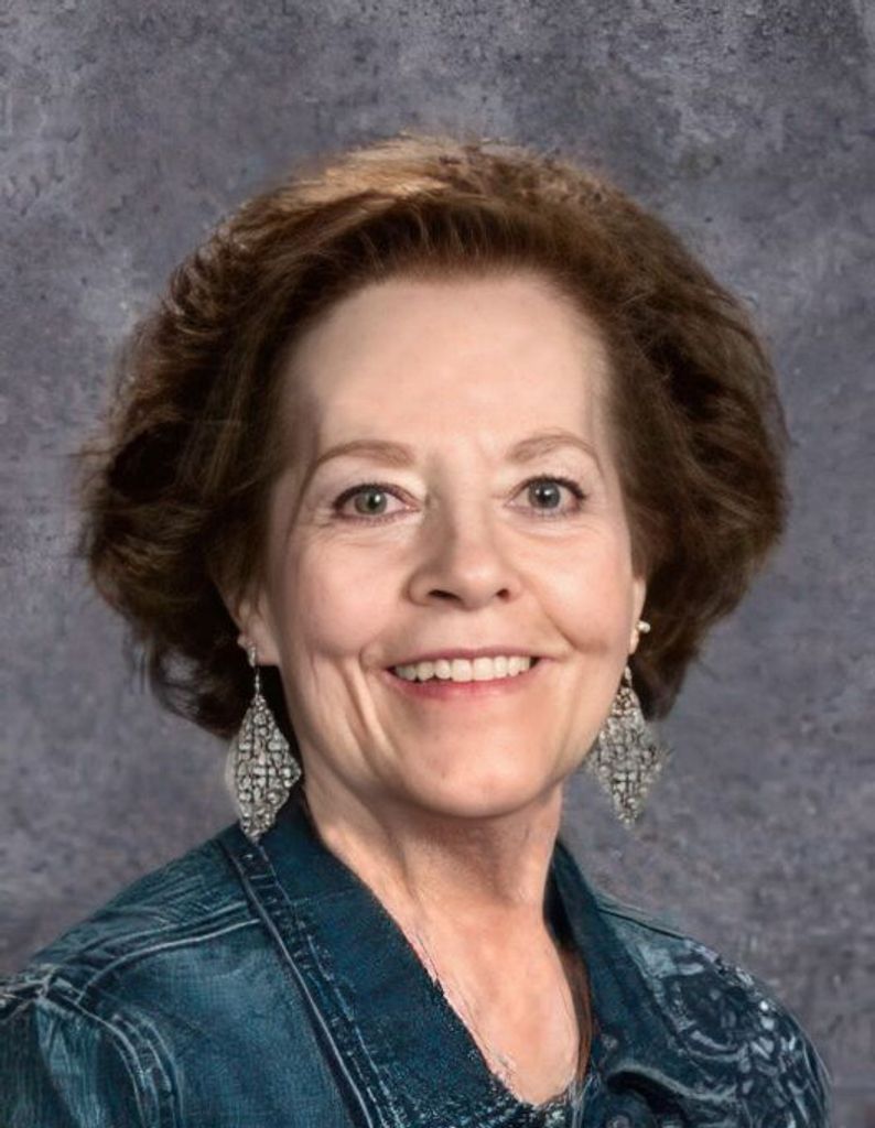 L. Victoria Moore Profile Photo