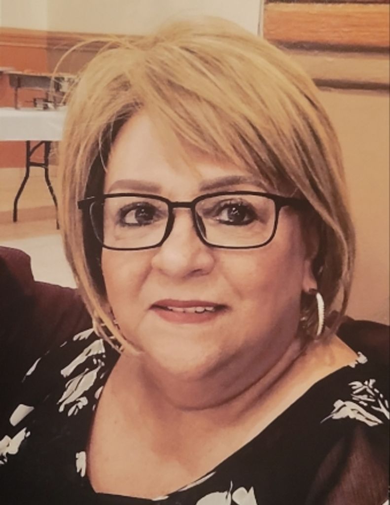 Gloria Flores-Saldivar Profile Photo
