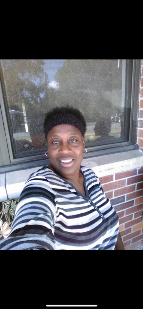 Mrs. Gloria J. Simmons Profile Photo
