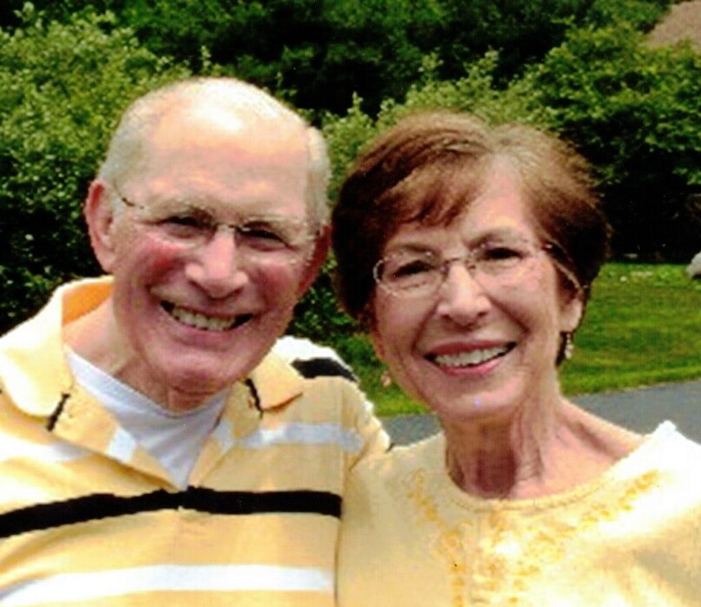 Carole J (Sabatini)  Earl