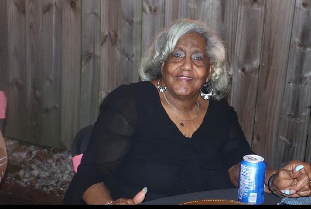 Ms.Shirley Kemp