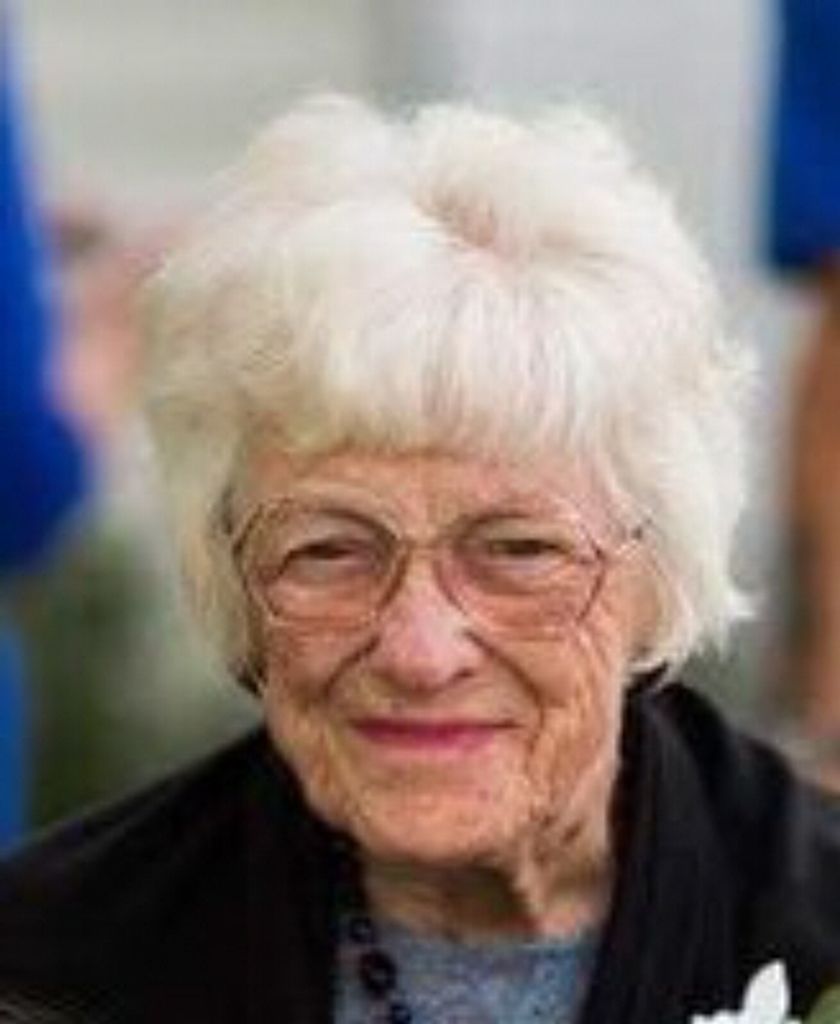 Teresa "Terry" Vamosy