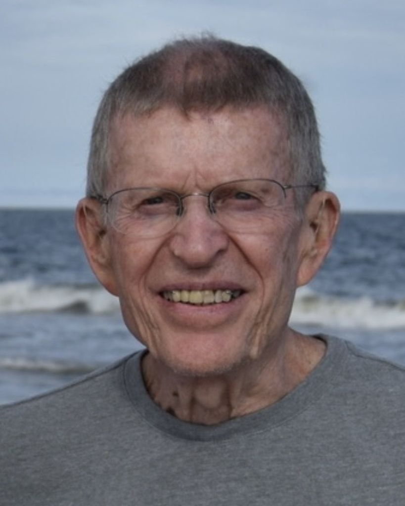 Lee R. Erickson Profile Photo