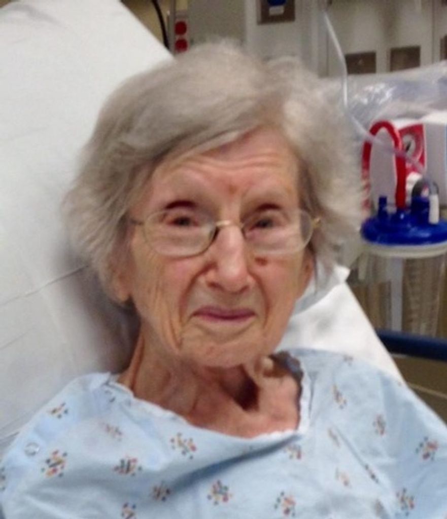 Iona Mae Maxell Profile Photo
