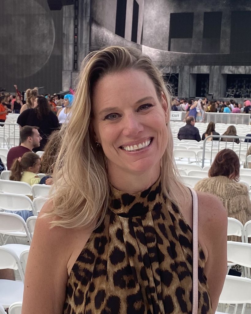 Kristine Rae Robbins Profile Photo