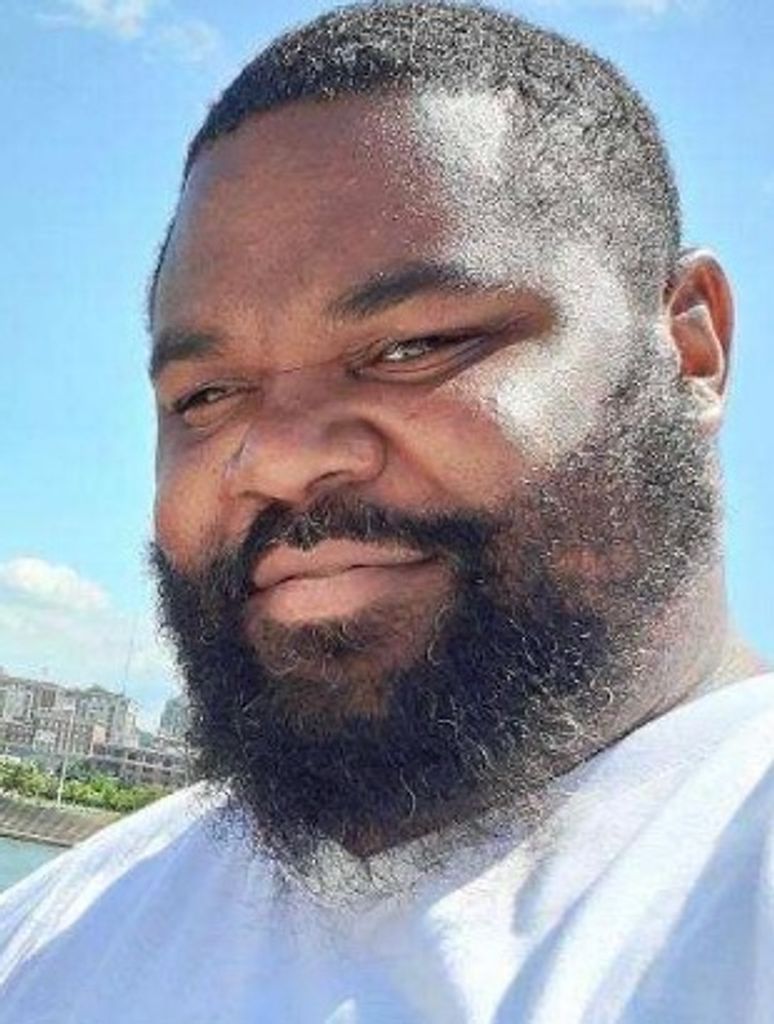 Eric Lewis Crawford Profile Photo