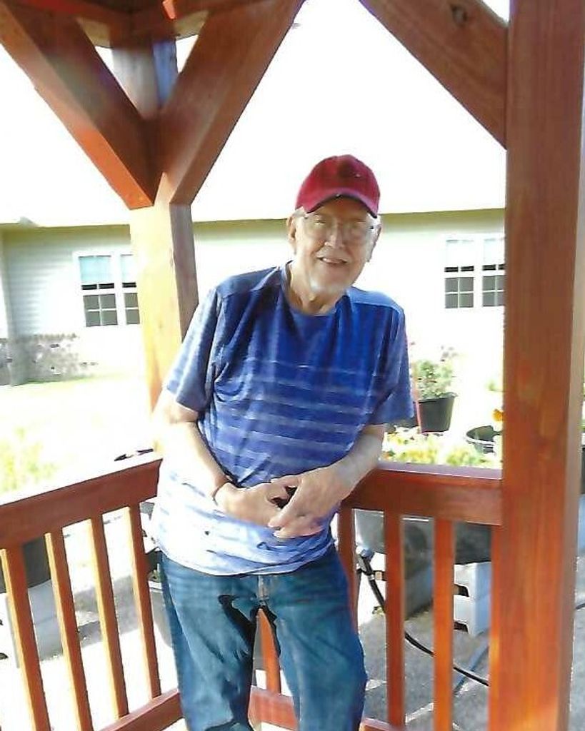 Michael Edward Walker Profile Photo