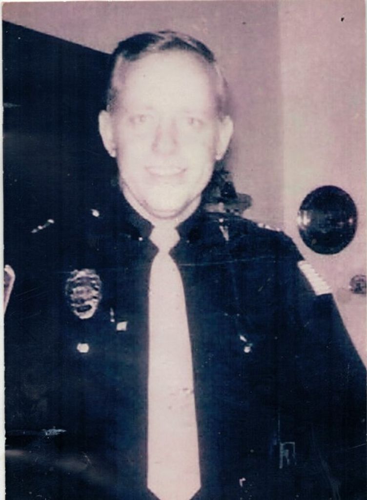 Dewey Lewis
