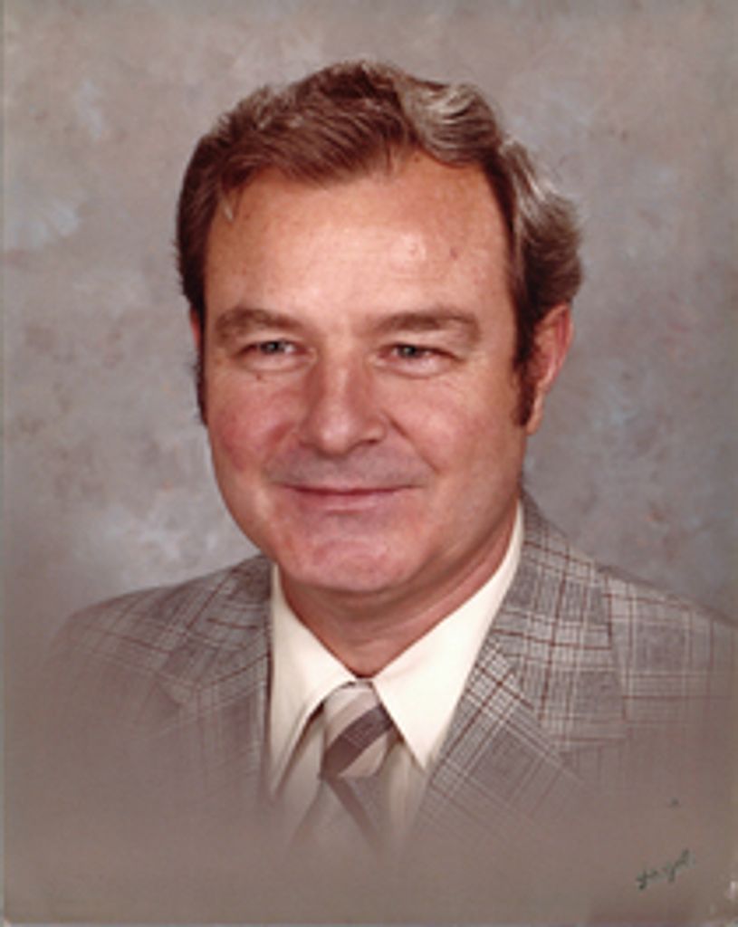 Lloyd Dean Frields Profile Photo