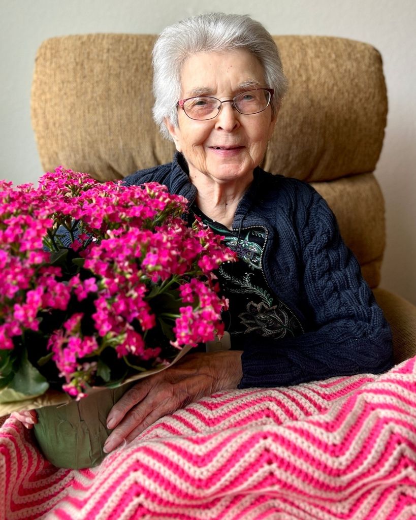 Elvira "Vi" Buzicky (Aberle) Profile Photo