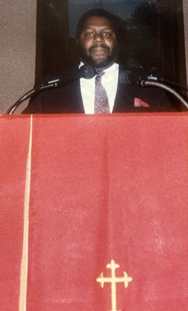 Robert Rowe, Jr. Profile Photo