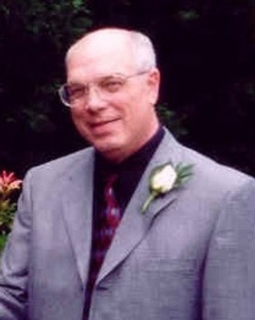 Paul D. HUNT