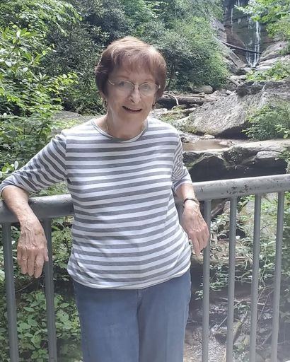 Gloria Joan Kulig's obituary image