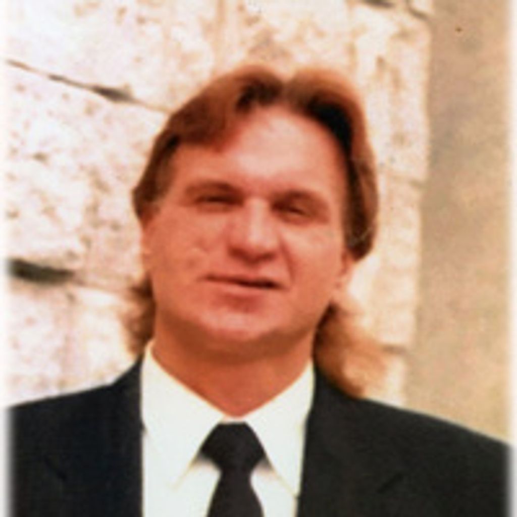 Leroy E. Kamzura