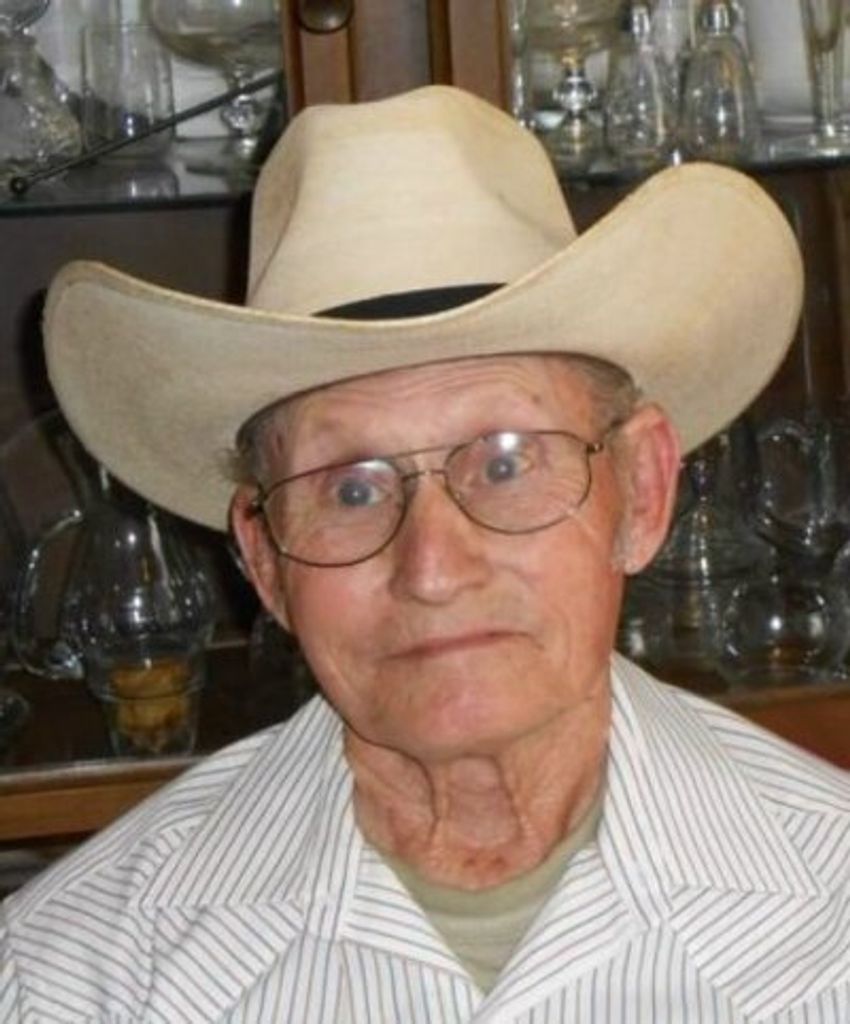 Johnny Clay Buckmaster Profile Photo