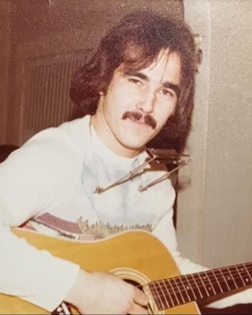 Dennis Lee Dewain Profile Photo