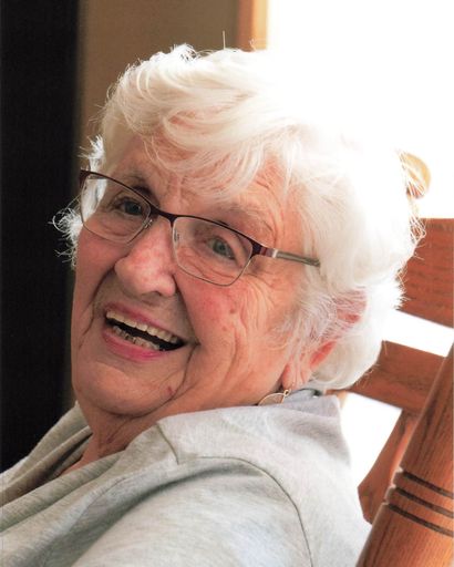 Phyllis C. Lau's obituary image