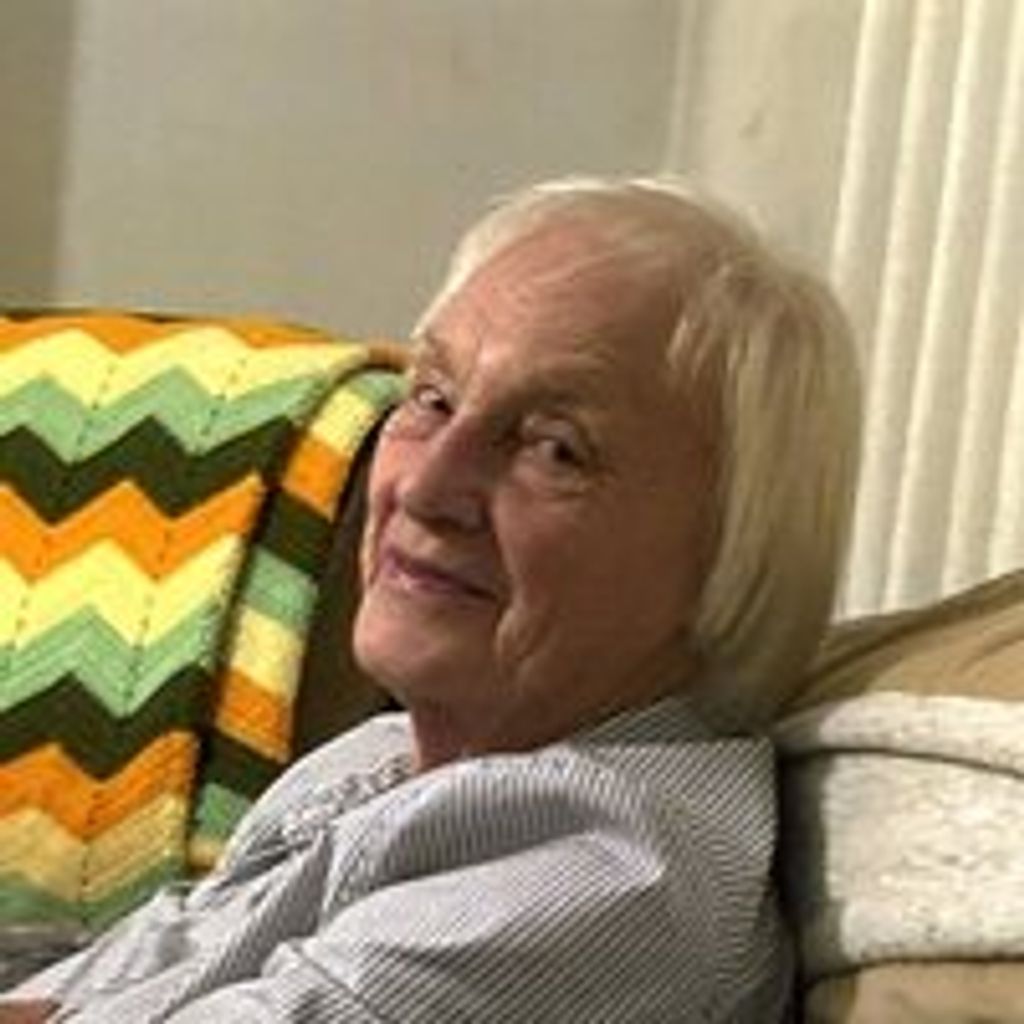 Juanita Constance Hoppe