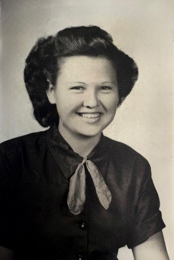 Joyce Beatrice (Akins) Peek Profile Photo