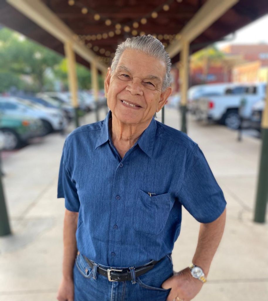 Benito Caraballo Profile Photo