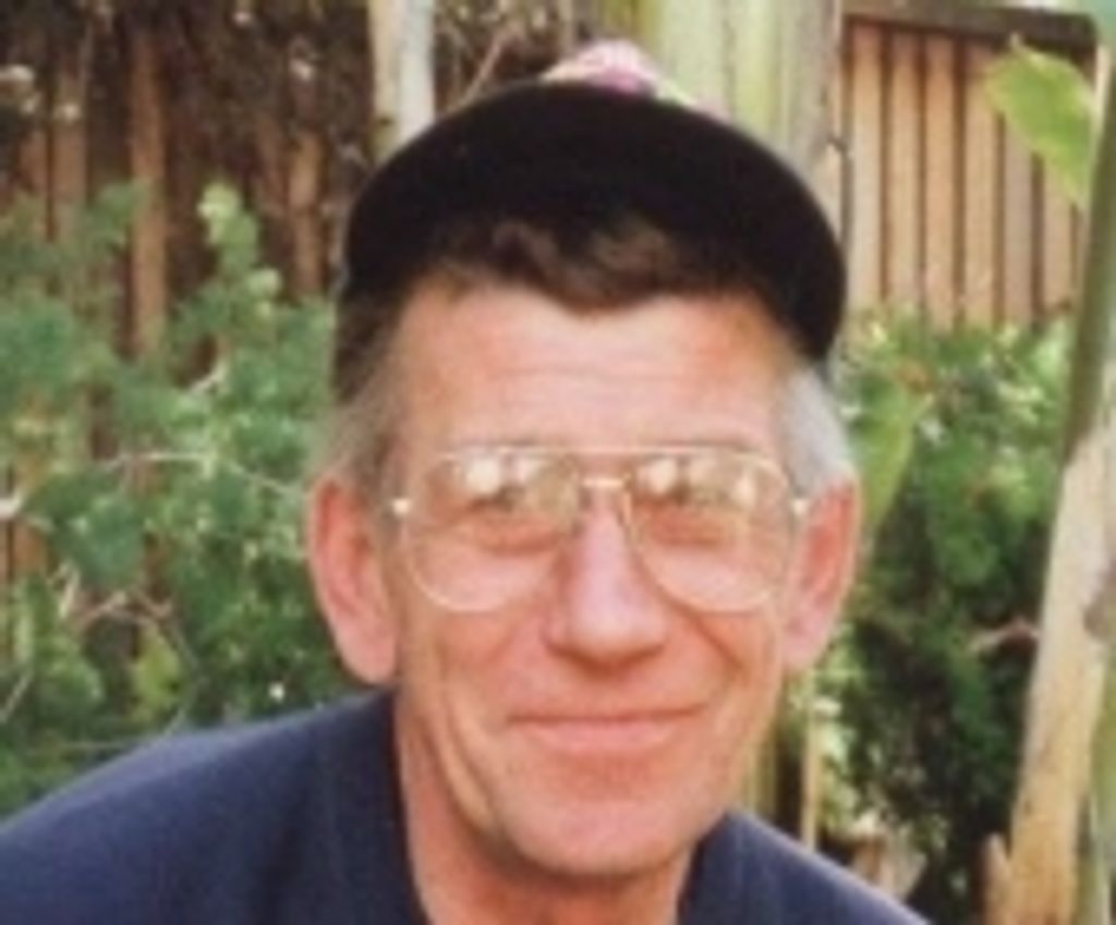 Raymond R Mozejewski