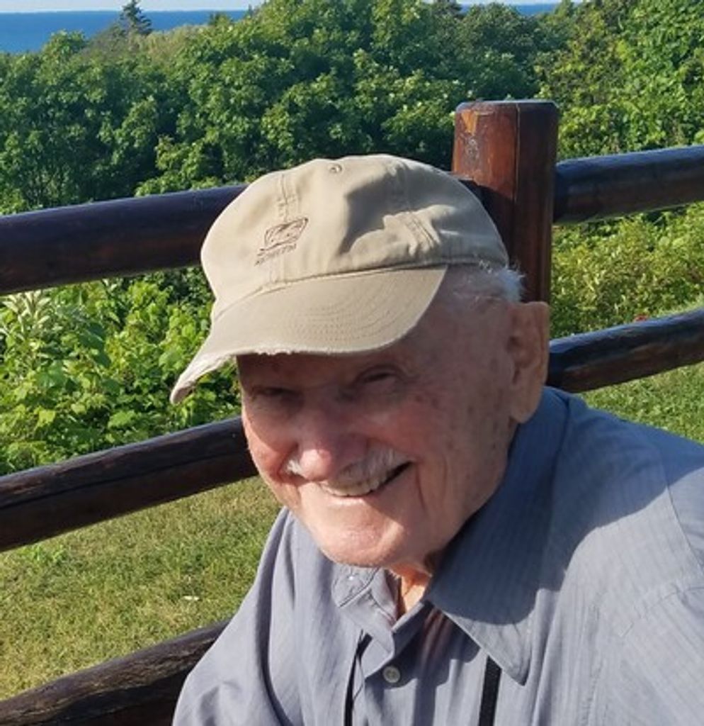 Henry Komendowski Profile Photo
