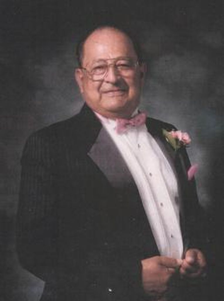 Carlos "Charlie" Santamaria Profile Photo