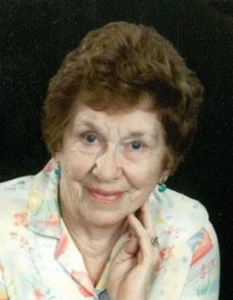 Lillian Holmstrom