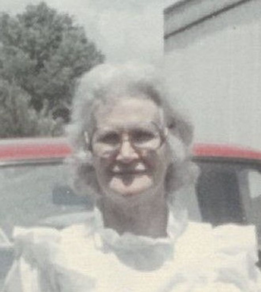 Queenie Hollifield Edwards