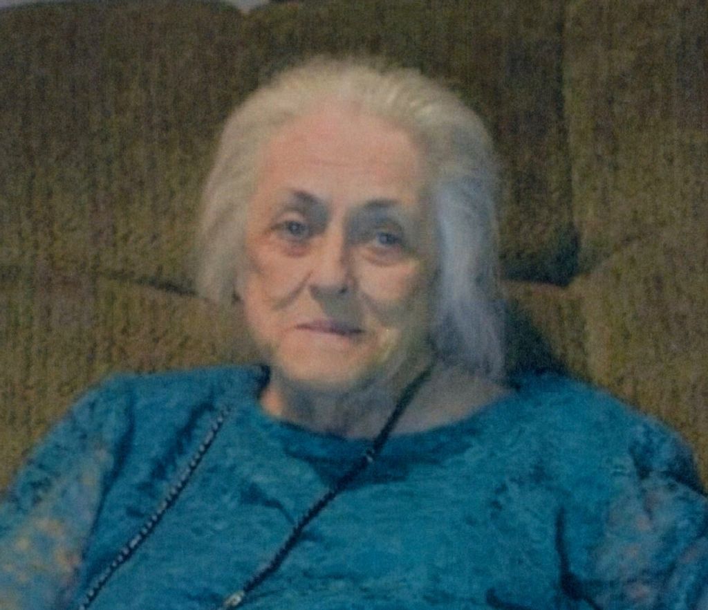 Ruth Beshears of Deer Lodge, TN