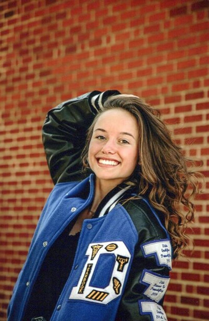 Hallie Hunter Harrison Profile Photo