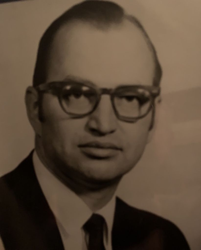 Dr. Lester Clark Hallman, Jr. Profile Photo