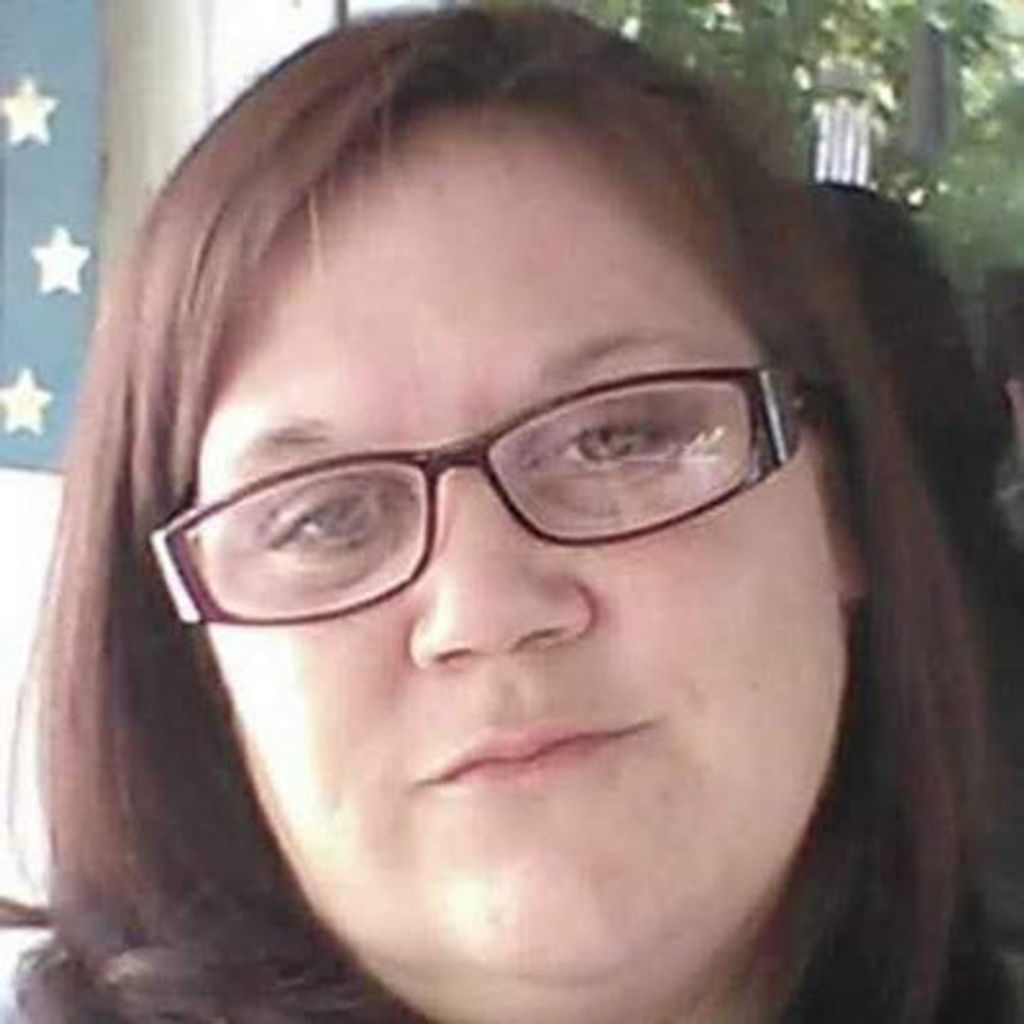 Michelle Rae Castle-Heuser Profile Photo