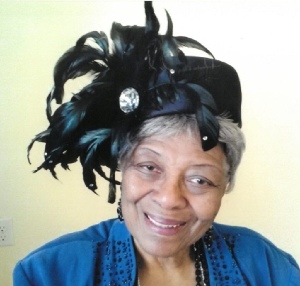 Elizabeth Thiergood Profile Photo