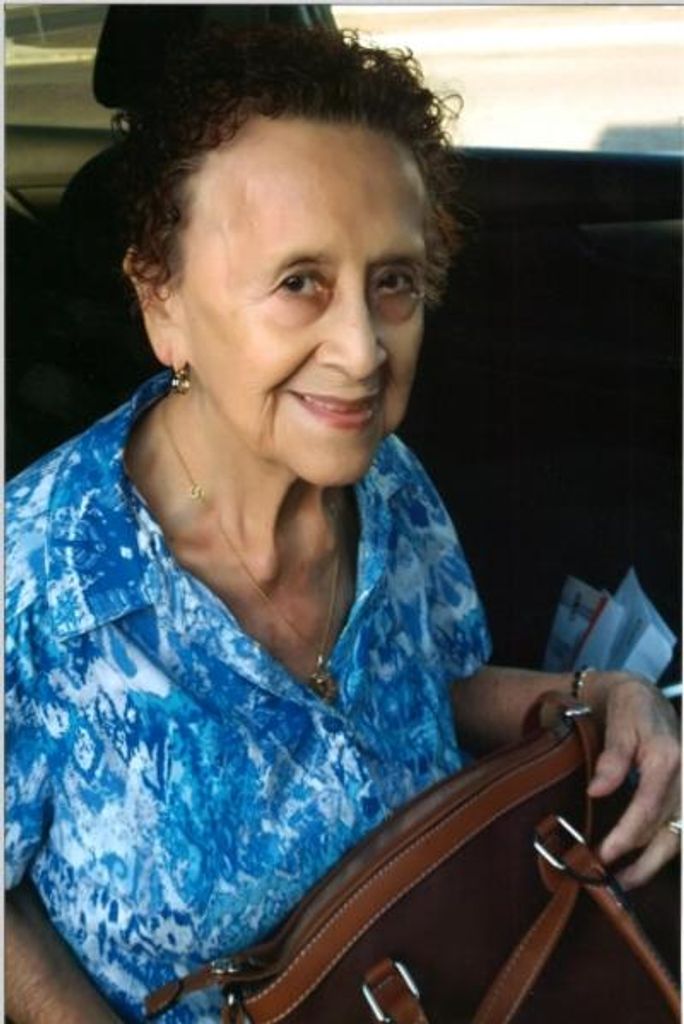 Luz Ramirez De Montano Profile Photo