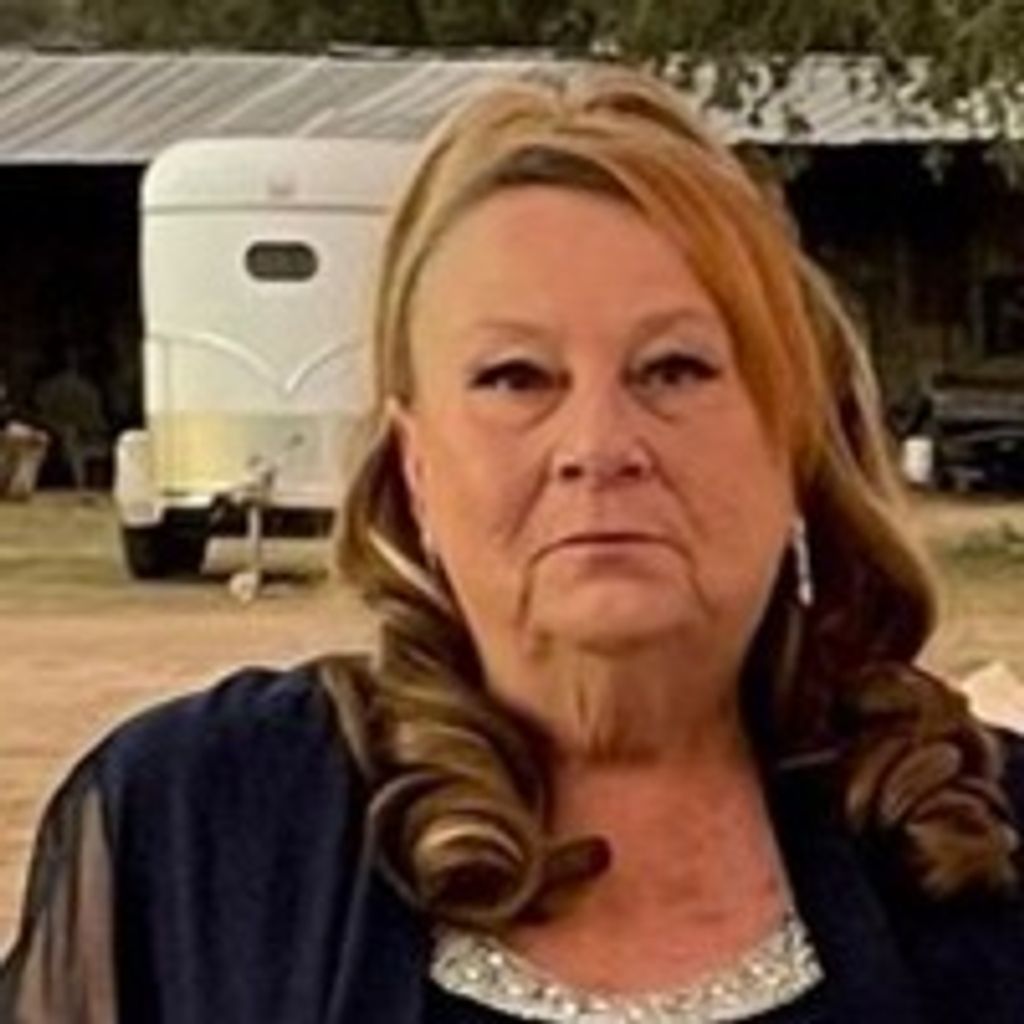 Cenovia Mayer Profile Photo