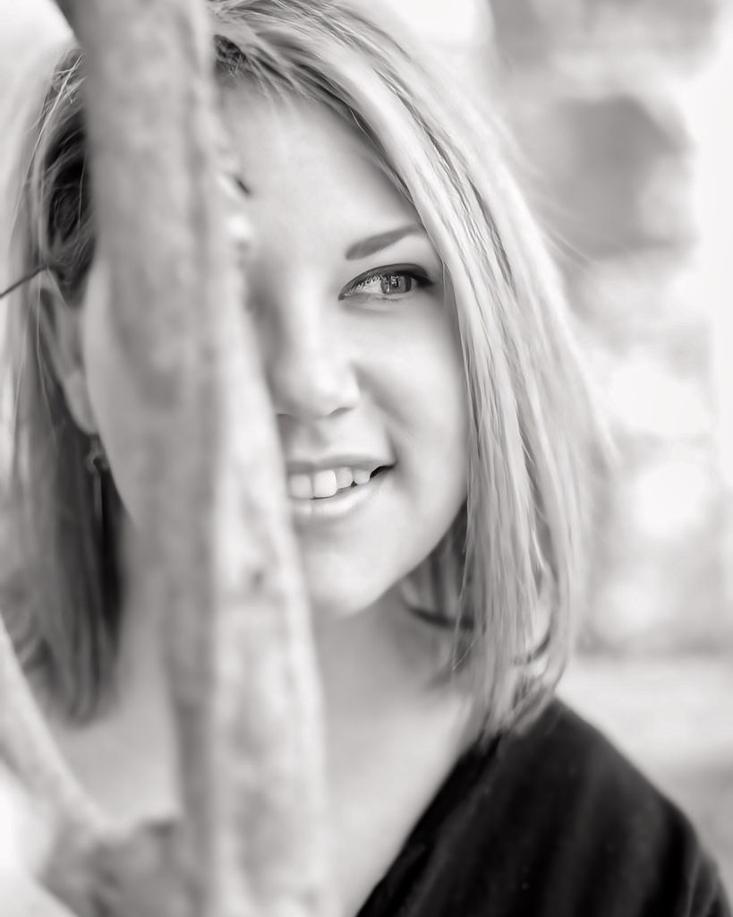 Heather Rayanne Tomlinson Profile Photo